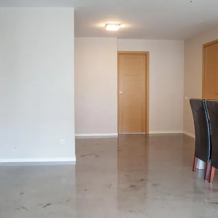 Pikk 80 Deluxe Apartement דירה טרטו
